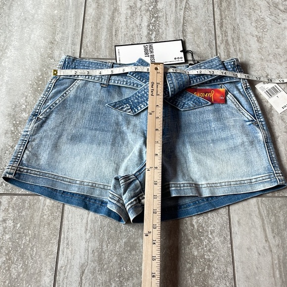 Almost Famous,blue denim,high rise short for Juniors 4 pockets/belt(ribbon) - Picture 3 of 5